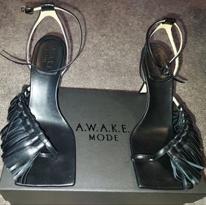 DELTA HIGH TASSEL SANDAL A.W.A.K.E MODE